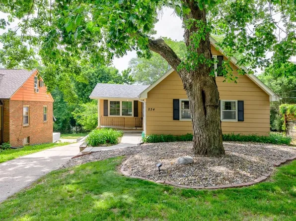 234 58th St, Des Moines, IA 50312