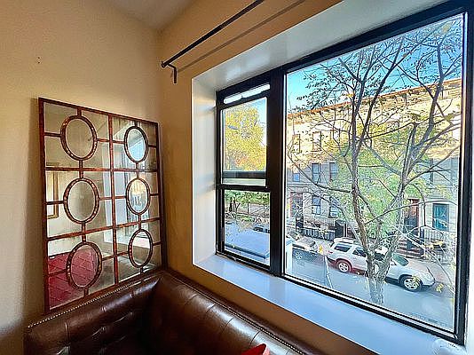 1st image of 263 Melrose St APT 3L