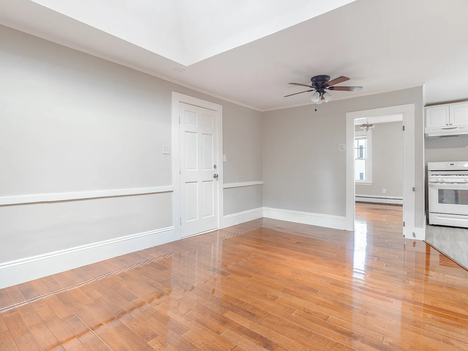 1 bed, 750 sqft, $1,950 — Photo 4