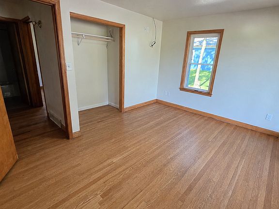 4th image of 108 SE 8th St APT B