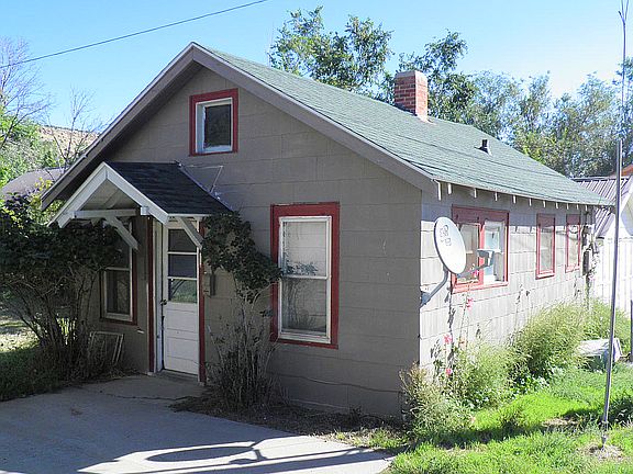 2nd image of 529 Park St