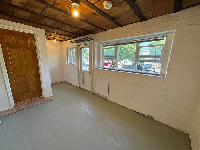 2873 W 2nd Ave — Photo 11