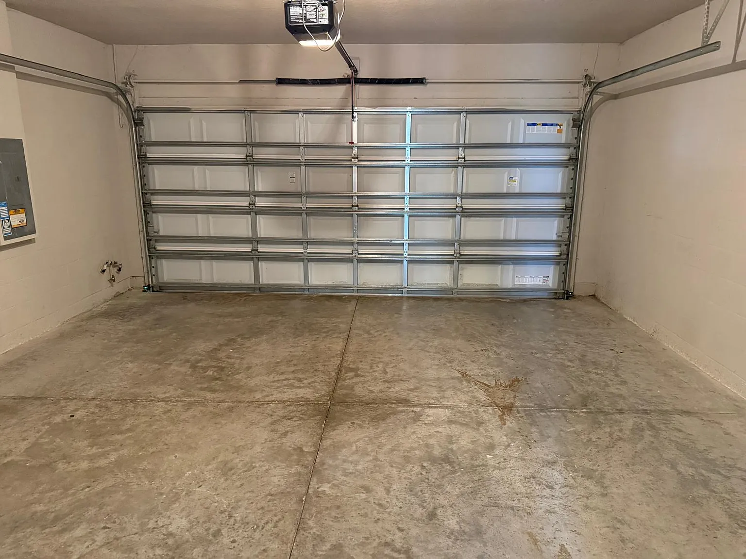 3 bed, 2.5 bath, 1566 sqft, $2,200 — Photo 4