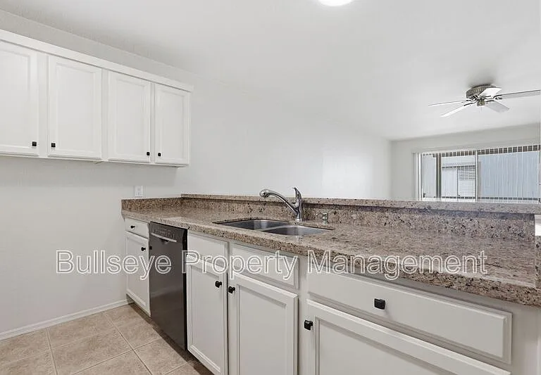 18624 N 93rd Ave — Photo 10
