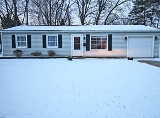 2153 Elmwood Ave, Stow, OH