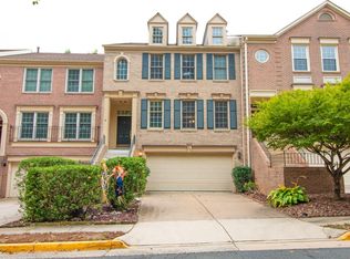7705 Rockledge Ct, Springfield, VA 22152