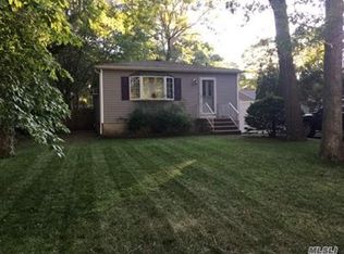 57 Revilo Ave, Shirley, NY 11967