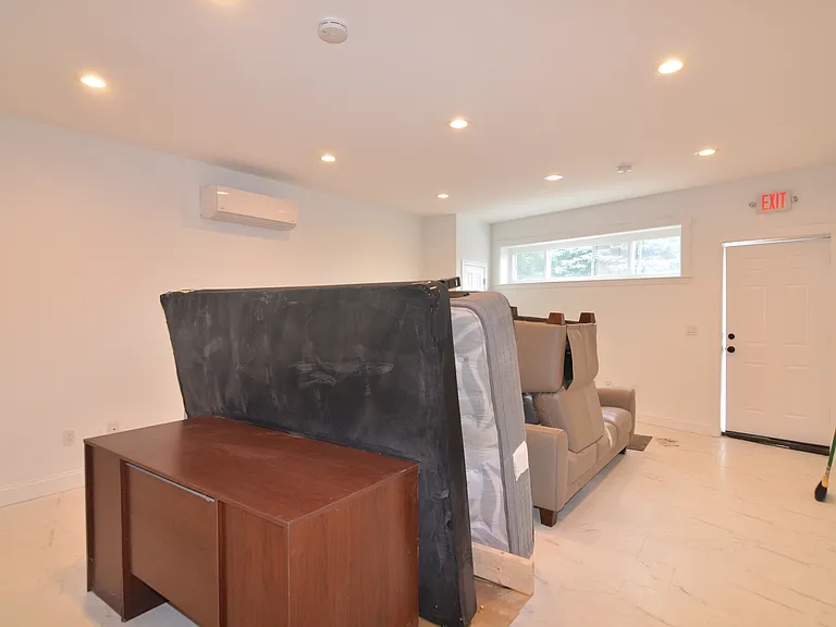 97 Rawson Rd — Photo 4