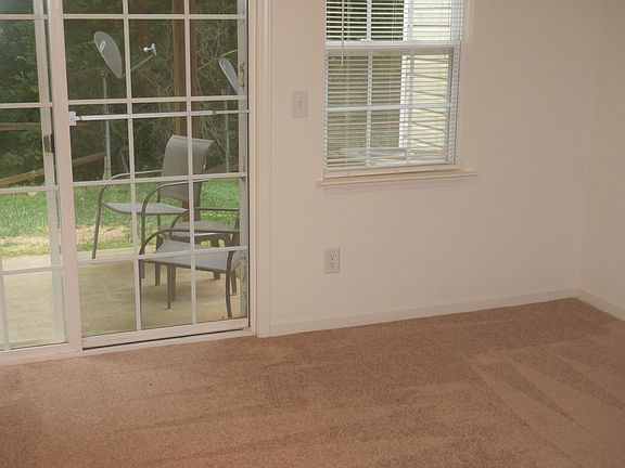 4th image of 3061 Kensington Pl