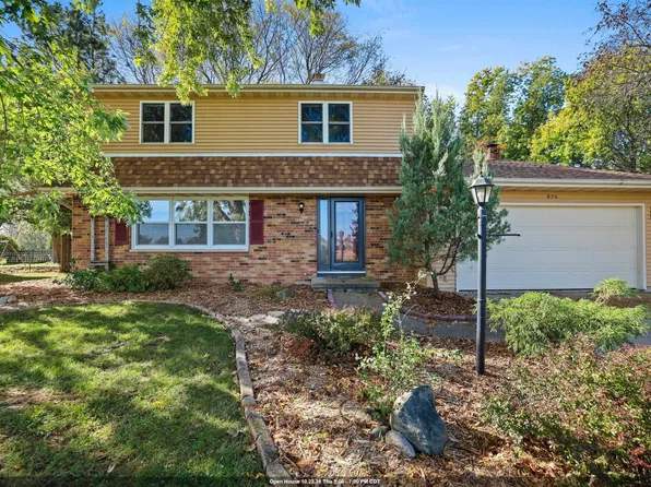 826 Broadview Dr, Green Bay, WI 54301