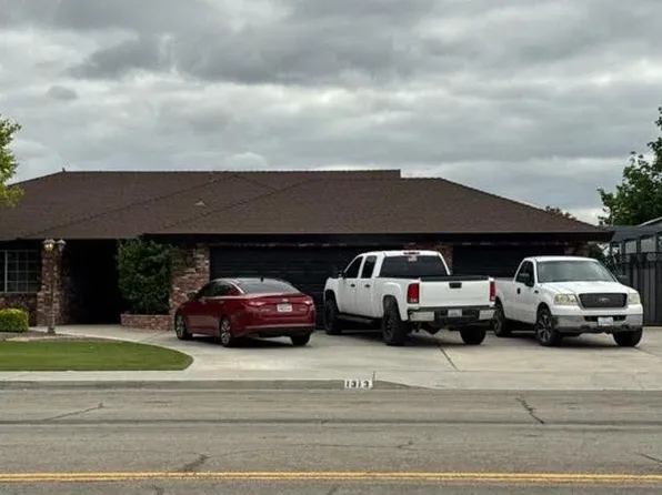 1313 McKee Rd, Bakersfield, CA 93307