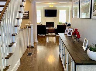 72 Brookview Rd, Franklin, MA 02038