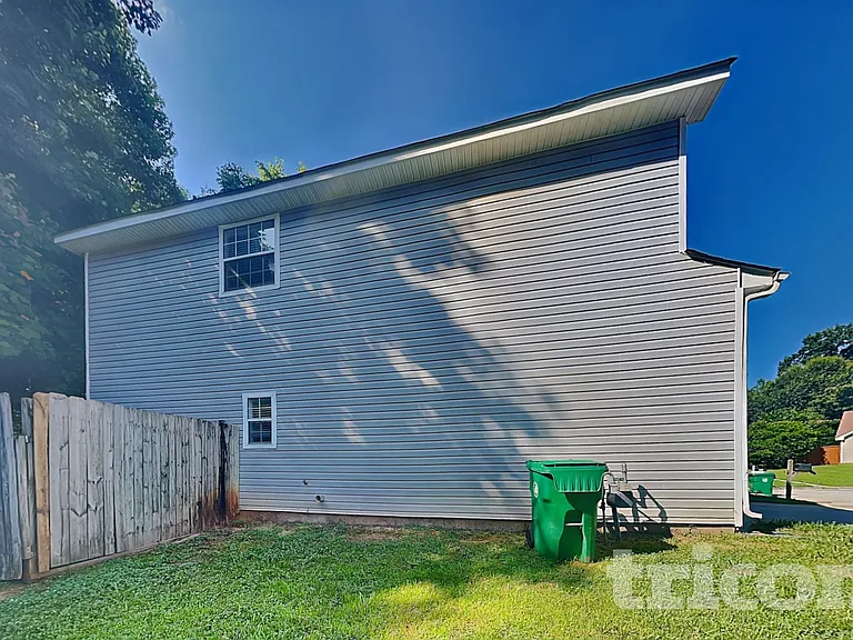 6746 Pole Creek Dr — Photo 14