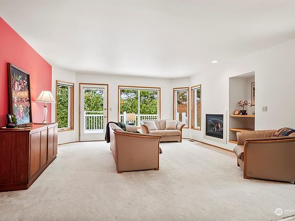 3rd image of 4409 Village Drive #B