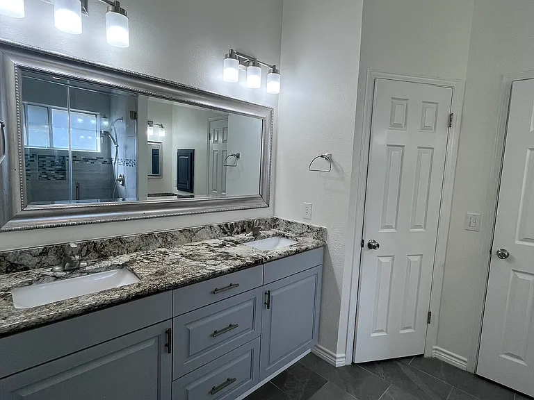 9021 Marthas Dr — Photo 23