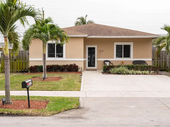 2710 NW 5th St, Pompano Beach, FL 33069