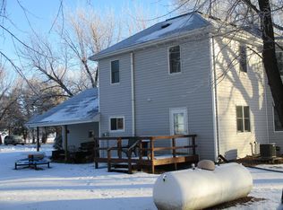 201 Summit Ave, Yetter, IA 51433