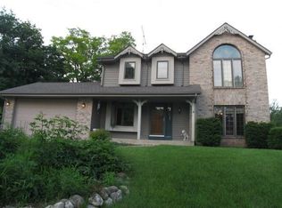 2465 Upland Dr, Burlington, WI 53105