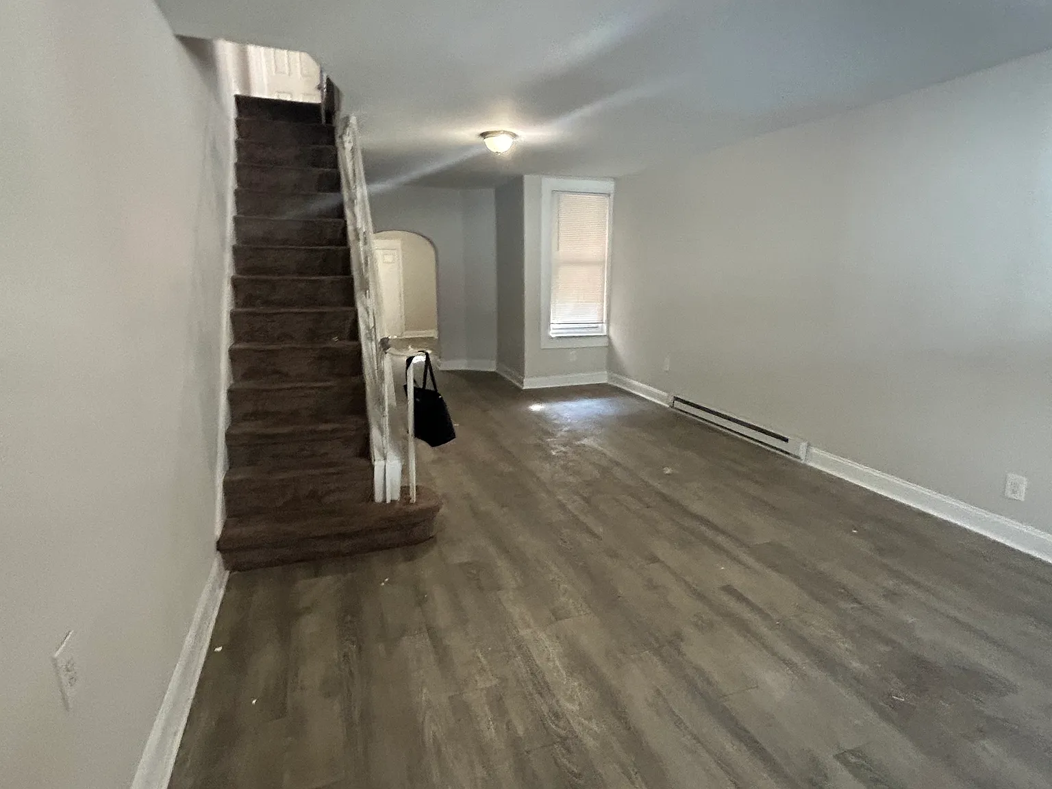 1812 E Thayer Street — Photo 2