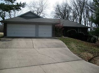 11 Monikie Cir, Bella Vista, AR 72715