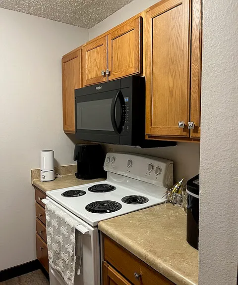 708 Oakcrest St #11 — Photo 15