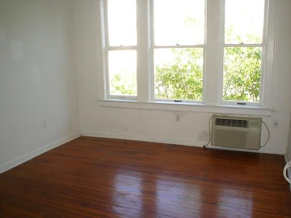 5th image of 1615 Pennsylvania Ave APT 10