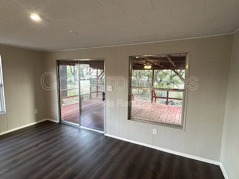 537 Tamarack Dr — Photo 18