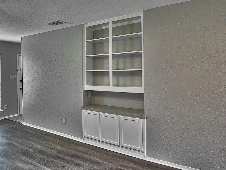 10817 Sandpiper Ln — Photo 5