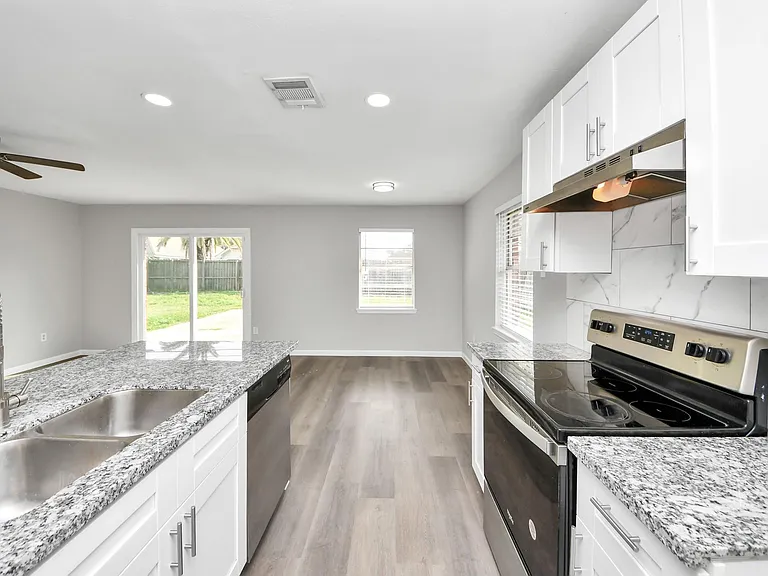 4114 Fairgreen Ln — Photo 21