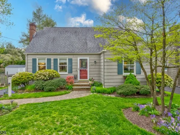 15 Valemont Way, Summit City, NJ 07901