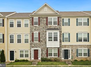 25632 Pleasant Valley Rd, Chantilly, VA 20152