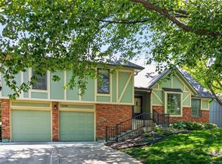 11705 Grant St, Overland Park, KS 66210