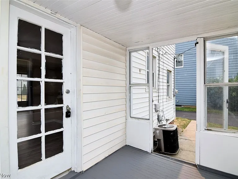 1408 Winston Rd — Photo 18