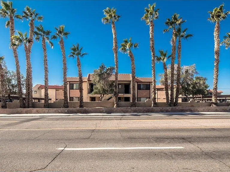 355C N Lake Havasu Ave — Photo 1