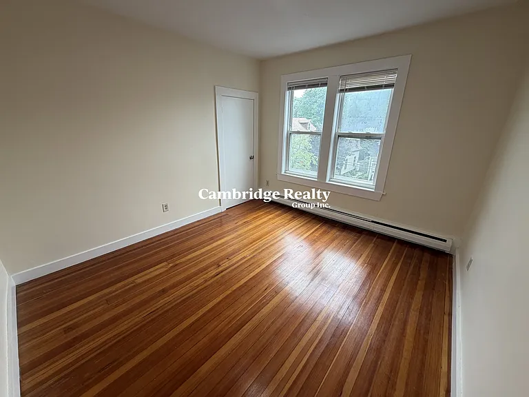 66 Pleasant St #3T — Photo 9