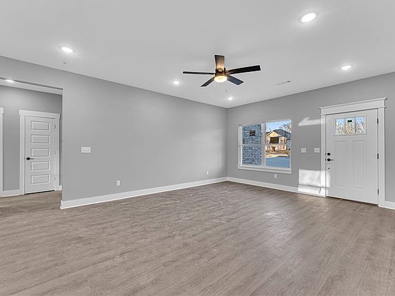 5th image of 22 Hebrides Ln