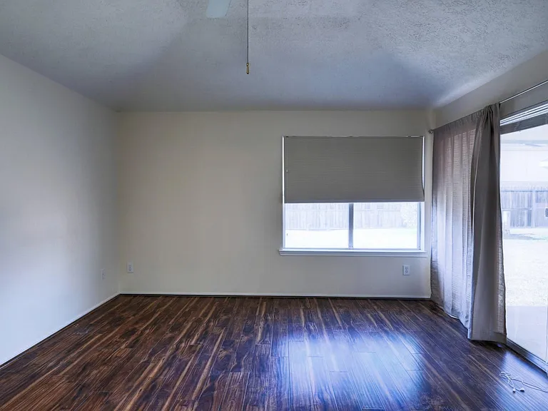 1226 Berrystone Trl — Photo 17