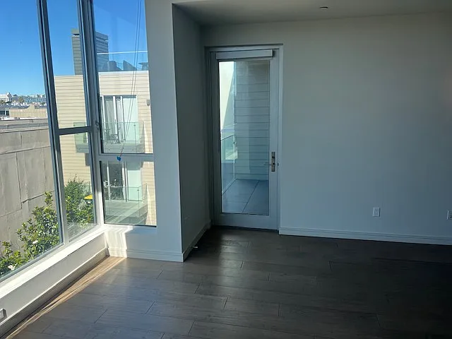 600 South Van Ness — Photo 15