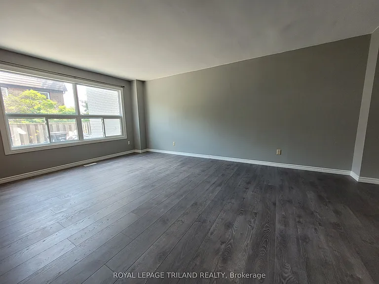 585 Gainsborough Rd #66 — Photo 9