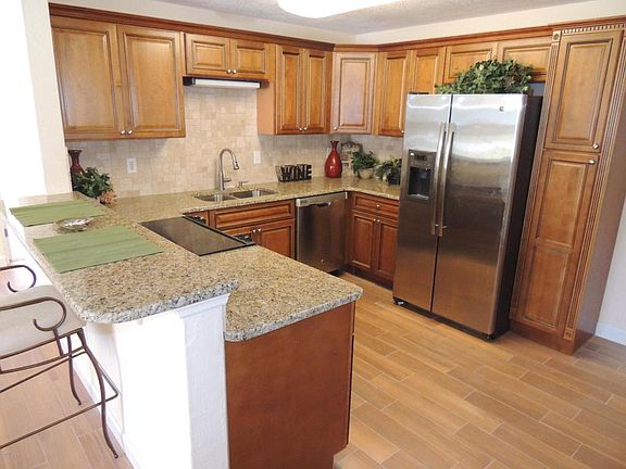 5th image of 342 Forest Hills Blvd