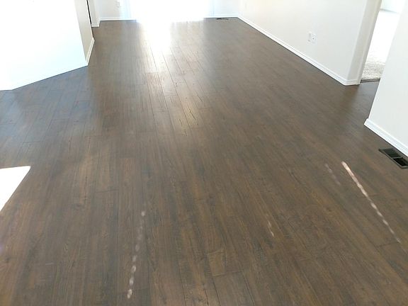 3rd image of 2112 W Roberts Ave