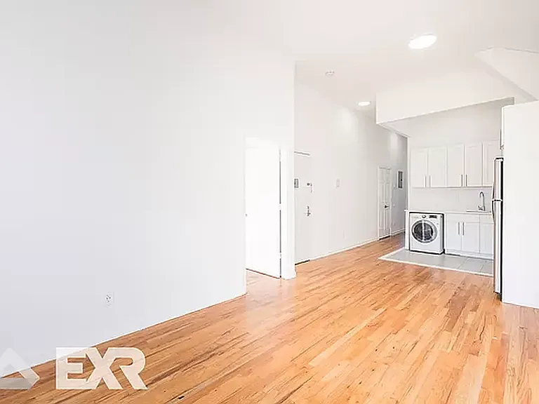 105 Pilling St #2 — Photo 4