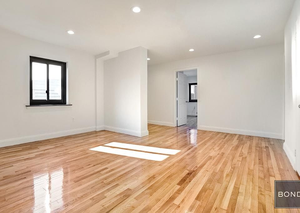 1st image of 382 3rd Ave #13B