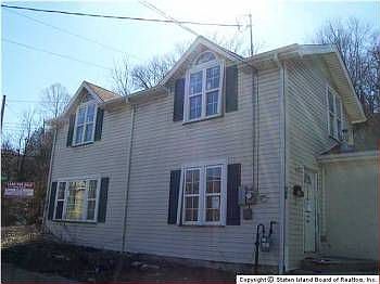 1st image of 988 Van Duzer St