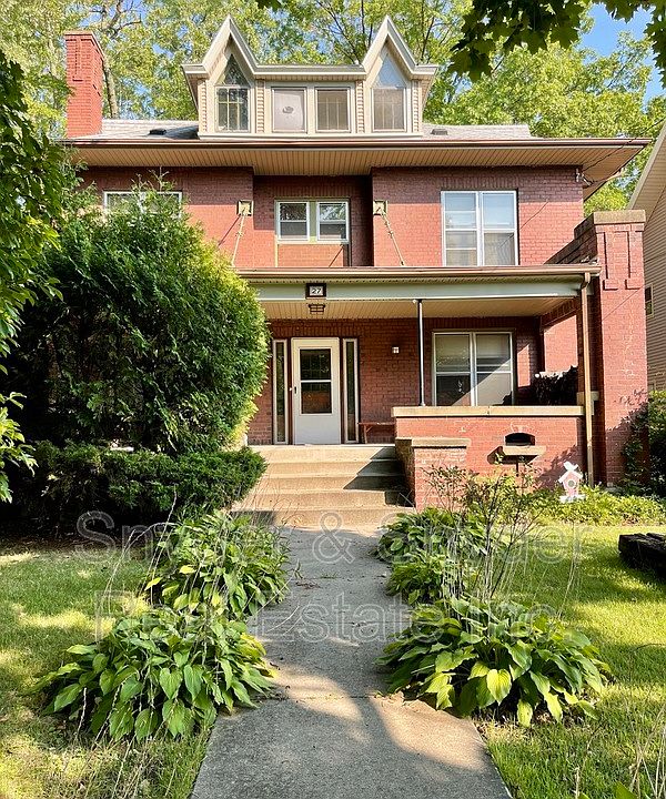 1st image of 27 Casterton Ave #1