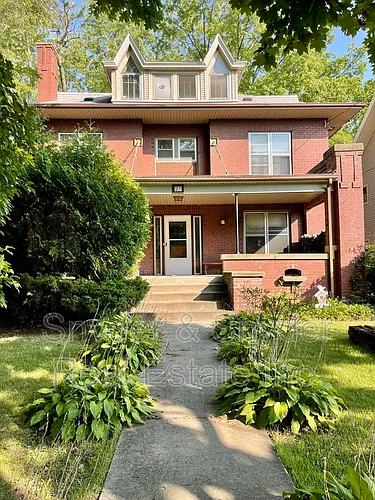27 Casterton Ave #1 Photo 1