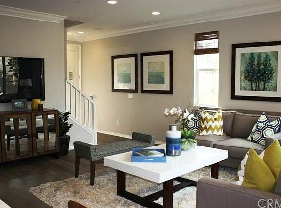 5th image of 26 Linden Ln