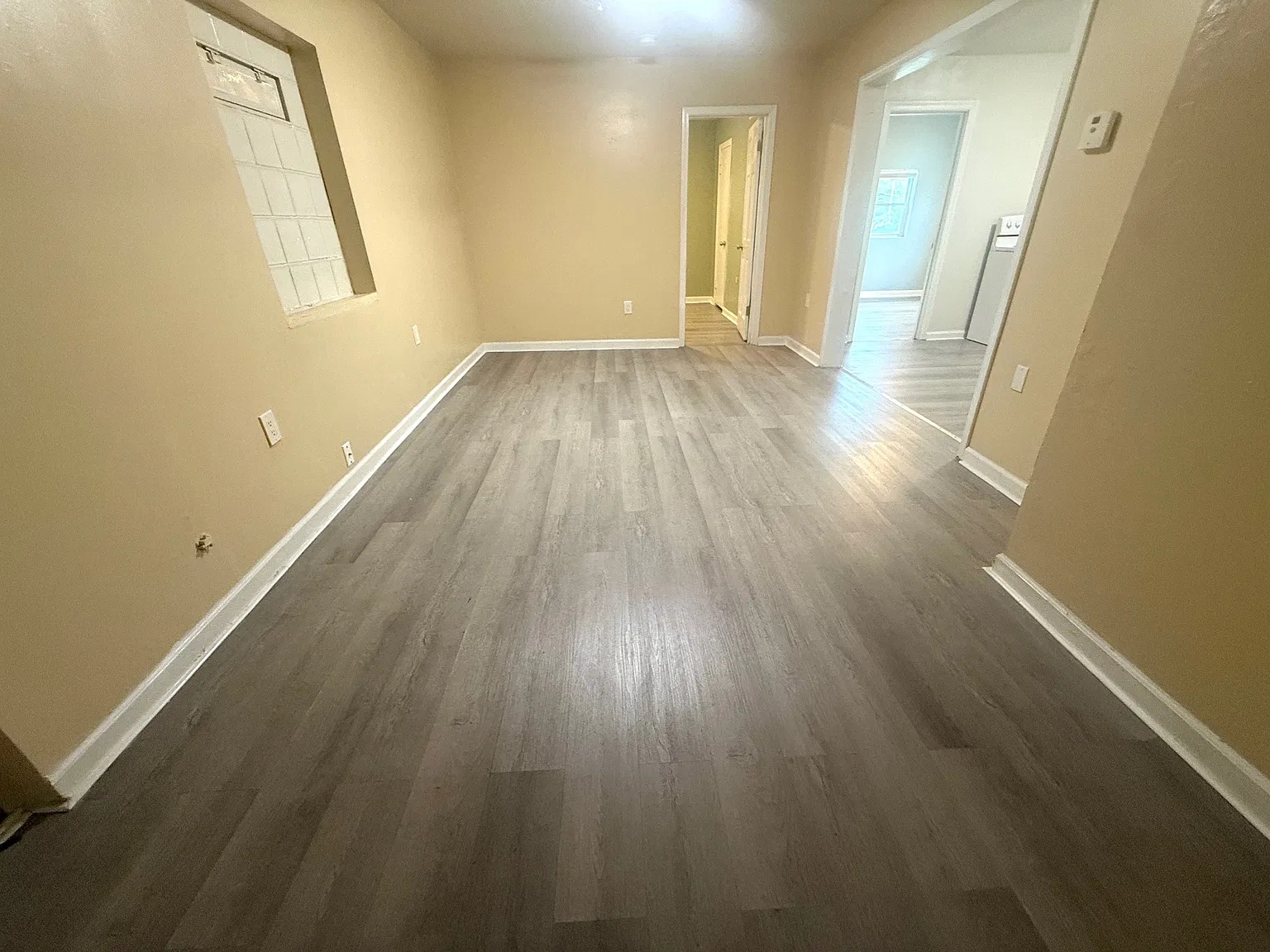 2 bed, 660 sqft, $895 — Photo 4