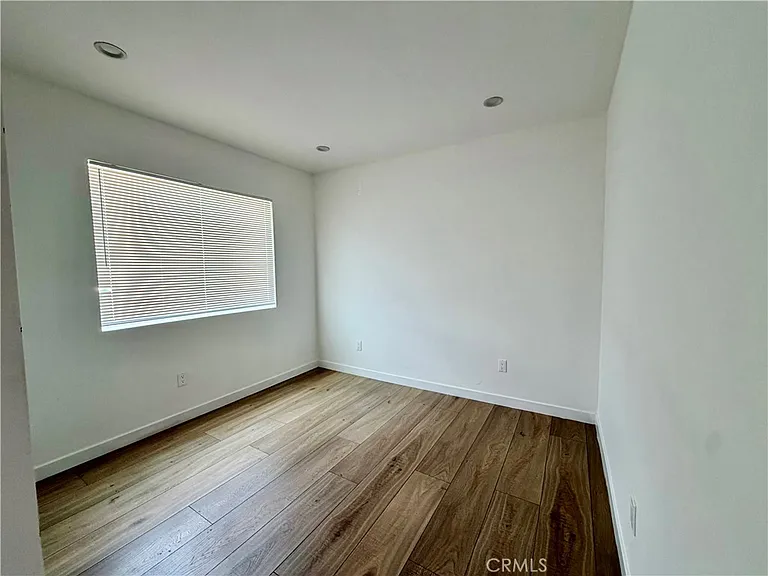16654 Horace St — Photo 6