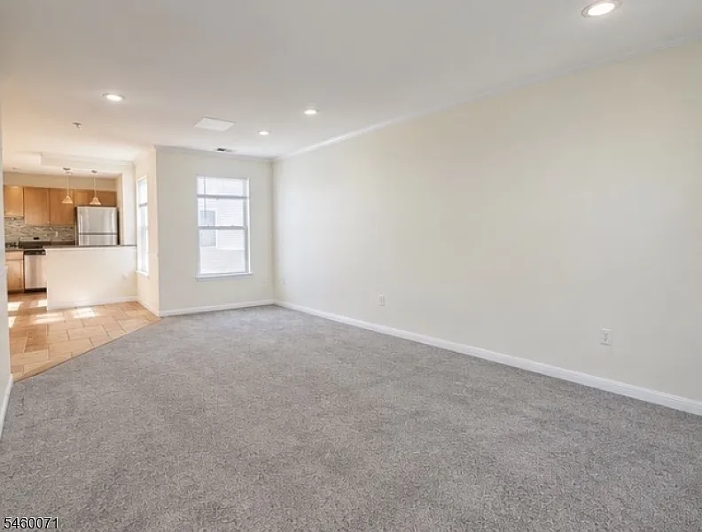 3 bed, 2.5 bath, $2,600 — Photo 4